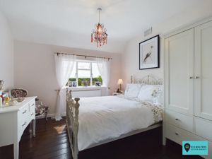 Bedroom- click for photo gallery